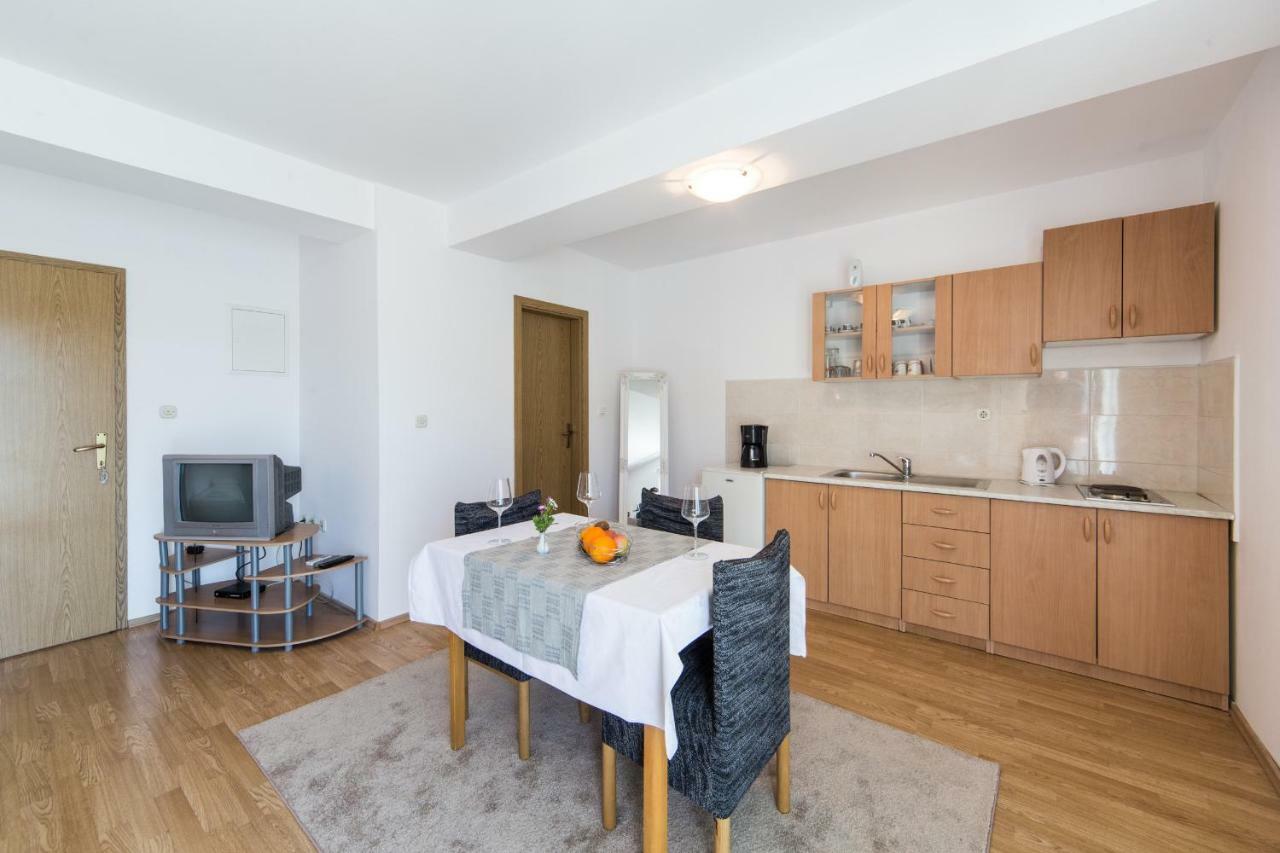 Apartments Barbir Плоче Экстерьер фото